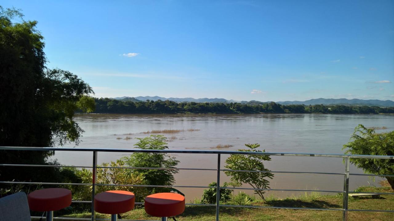 Chiang Khan Riverside Pool Villa Exterior photo